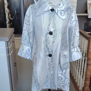 Joseph Ribkoff Stylish Black and White Patterned Coat P2P 21.5 L 30